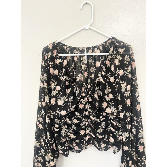 Free People Final Rose Floral Blouse in Black Combo Womens Size Large Peasant - Picture 4 of 10